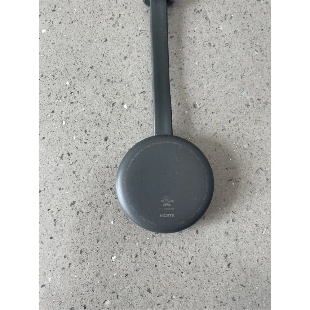 Google Chromecast 3rd Gen NC2-6A5 HDMI 1080p NO POWER ADAPTER SUPPLY Included